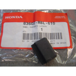 Caoutchouc couvercle latéral Honda NT650V 98-05 | 83602MBL610