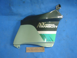 Flanc carénage coté droit de Honda NX125 code couleur type 1 64230KAY690ZA