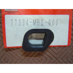 Caoutchouc poignée passager gauche Honda VF750F 77334-MB2-000