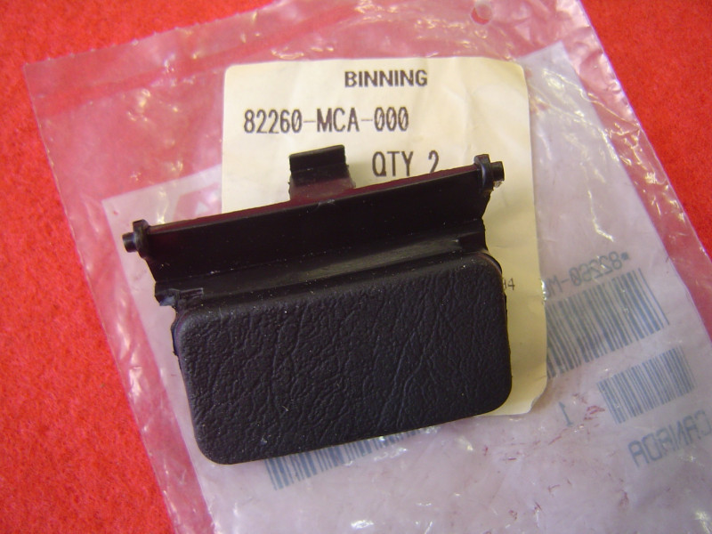 Poignée vide poche gauche Honda GL1800 - Réf. 82260-MCA-000