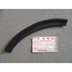 Caoutchouc carénage Honda VF750F 84 – Réf. 64201MB2000