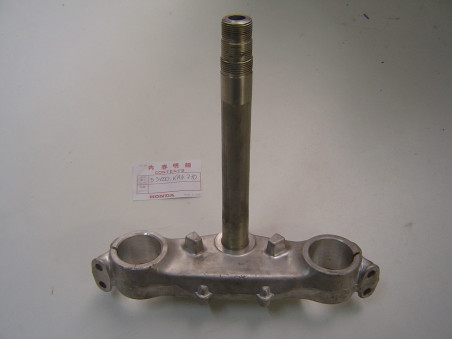 Té de fourche inférieur Honda CR250RD CR480R - Réf. 53200KA4710