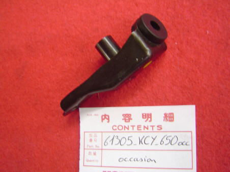 Patte fixation droite phare occasion Honda XR - 61305KCY650OCC