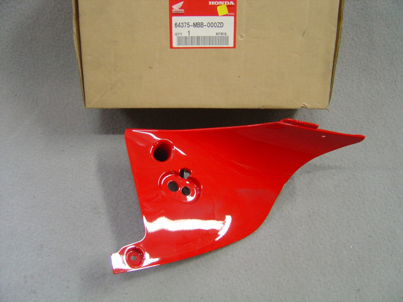 Garniture gauche Honda VTR1000F 2004 - Réf. 64375MBB000ZD