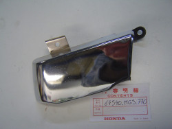 Enjoliveur chromé coté droit vers appui inferieur du tète de fourche de GL1200