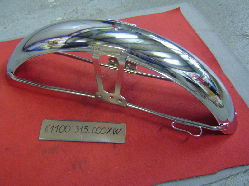 Garde boue avant Honda CB125K3 CB125K5 - Réf. 61100315000XW