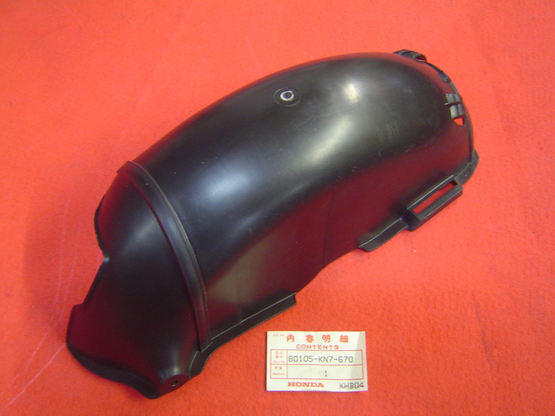 Garde-boue arrière Honda CH125 Spacy 1986 - Réf. 80105KN7670