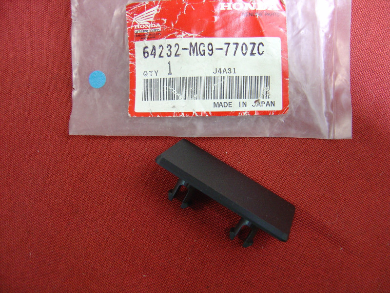 Cache Carrosserie Honda GL1200 – Réf. 64232MG9770ZC