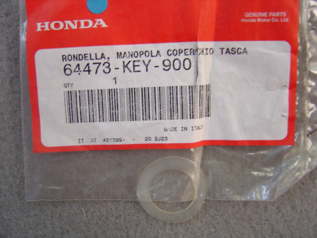 Rondelle Bouton Cache Pochette Honda FES125 FES250 - 64473-KEY-900