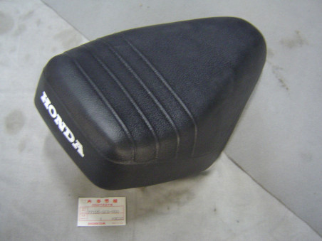 Selle monoplace Honda NB50M – Réf. 77100GE8000