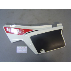 Cache latéral gauche Honda XL400RC NH24 – Réf. 836B0KB8620ZA