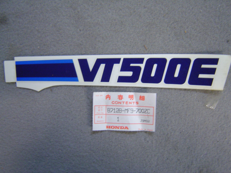Autocollant cache latéral droit Honda VT500EF | 87128MF9700ZC