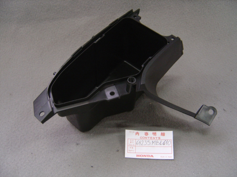 Vide poche gauche Honda NT650V 98-2004 | Réf 64235MBL610