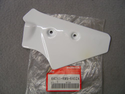 Tole sur béquille latérale de NSR400 code couleur nh-138 valeur Honda 27