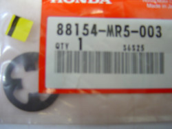 Clips/rondelle dans montage rétroviseur pour PC800 90 honda 88154-MR5-003