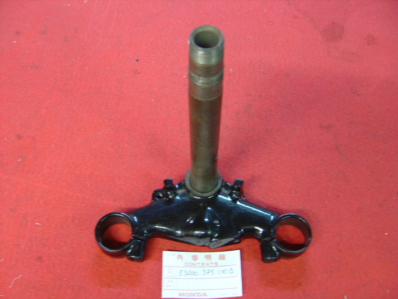 Té de fourche inférieur Honda CB500T/T1 – Tubes D.35mm