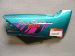 Cache latéral droit Honda NX125 95 – Réf. 83510KAY700ZA