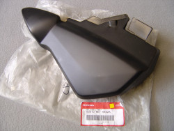 Cache latéral pour modèle CBF600 05