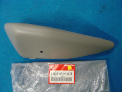 Garniture droite ST1100 code couleur nh304r HONDA 64260-MT3-000ZB