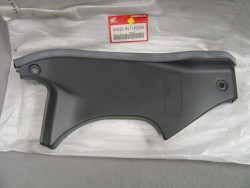 garniture coté droit de VFR750F 88-89 code couleur NH220