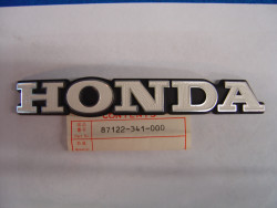Emblème réservoir gauche Honda CB750 K2 - Réf. 87122341000