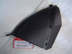cache latéral droit de CB1000R 08-14