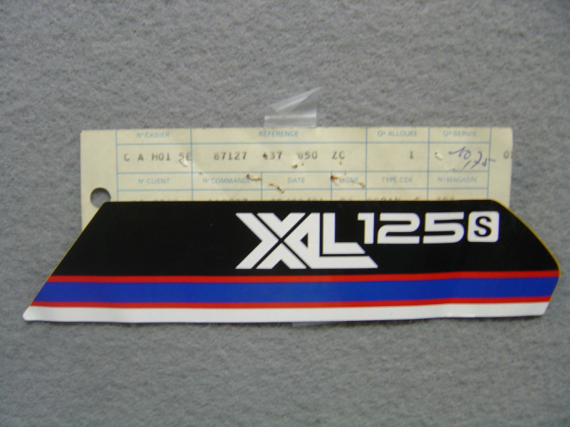 Décor autocollant cache latéral droit Honda XL125SA 80 type 3