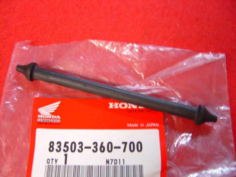 Caoutchouc Caches Latéraux Honda CR125M CR250M MR175 MR250
