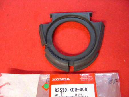 Joint caoutchouc compteur Honda VT125C - Réf. 83520KCR000
