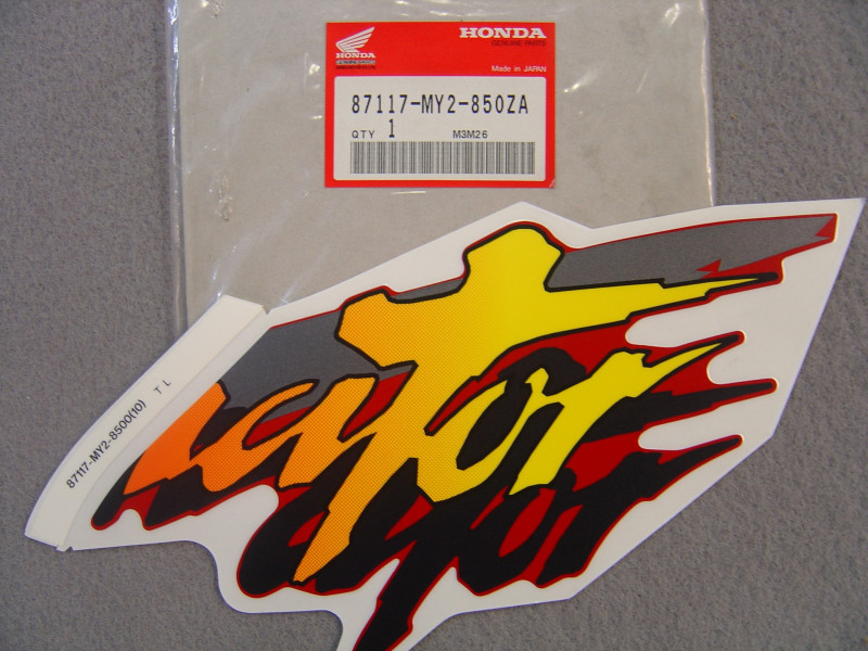 Décor autocollant réservoir gauche Honda NX650R 1994 - 87117MY2850ZA