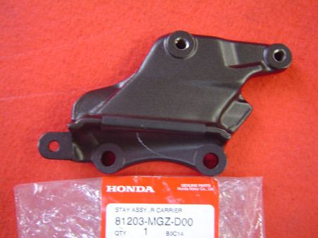 Support droit porte-paquet Honda CBR500R - 81203MGZD00
