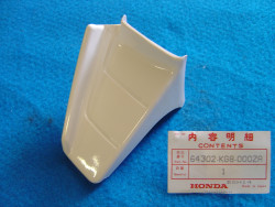 Spoiler inférieur droit carénage AV Honda NH125 83 – Réf. 64302KG8000ZA