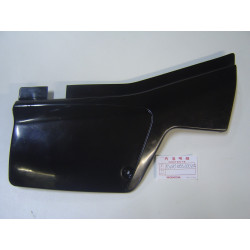 Cache latéral droit Honda XL125 RF-RH NH-1 – Réf. 83610-KB9-000ZC