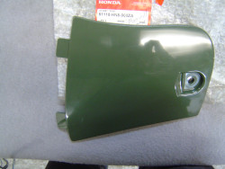 Couvercle de coté de TRX650 04-07 code couleur G152