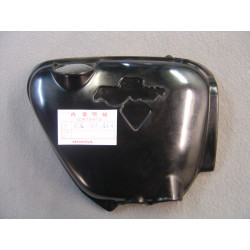 Cache latéral droit Honda CB750 K1-K6 - Repro résine | 83700-341-701ZP
