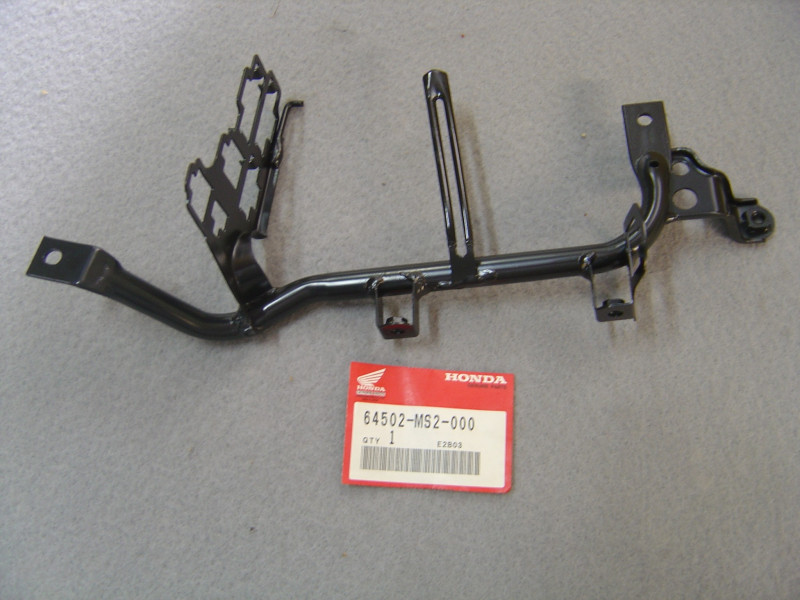 Support Carénage Honda CBR1000FK FL – Réf. 64502MS2000