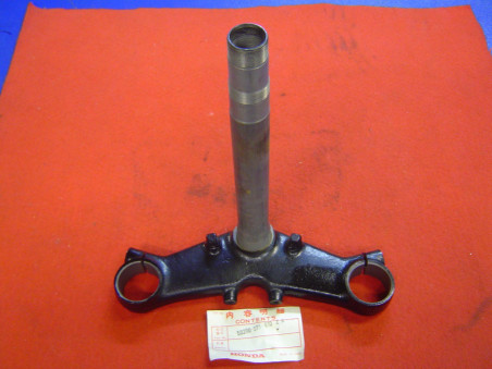 Té de fourche inférieur Honda GL1000 K1 – Réf. 53200-371-610ZA
