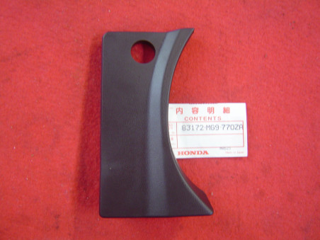 Garniture avant gauche faux réservoir Honda GL1200 | 83172MG9770ZA