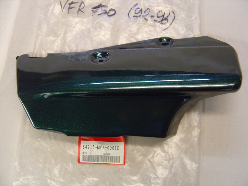 Cache droit Honda VFR750F 92-96 G142M | Réf. 64215MY7000ZC