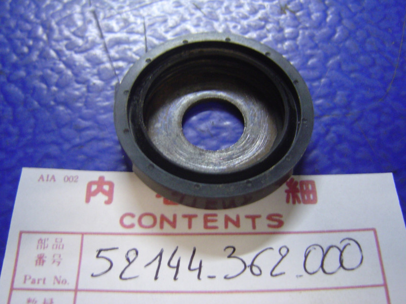 Cache poussière bras oscillant Honda CB750 CB550 CB500 - Réf. 52144362000