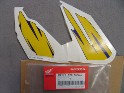 Décor côté droit Honda CB500 1998 Type 3 - Réf. 86171MY5G00ZC