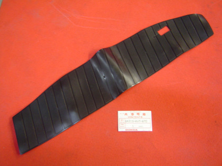 Tapis plancher droit Honda CH125 Spacy | Réf. 64315KV7670