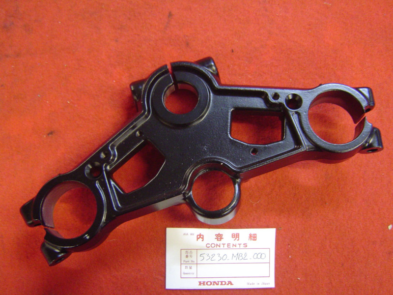 Té de fourche supérieur Honda VF750F – Réf. 53230MB2000