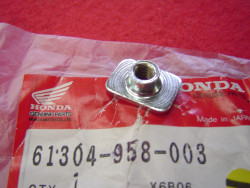 Ecrou spécial dans divers montage de ATC250 86-88 VF750C 96-97 VT750 97-01 C