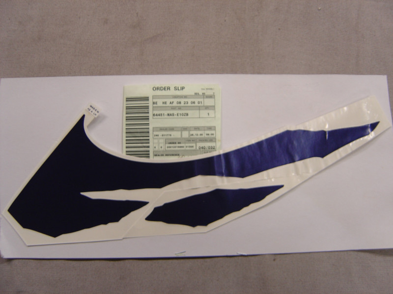 Autocollant auvent inférieur gauche Honda CBR900RR 1999 - 64451MASE10ZB