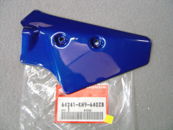 Tole sur béquille latérale de NSR400  code couleur pb-127c-u  valeur Hon