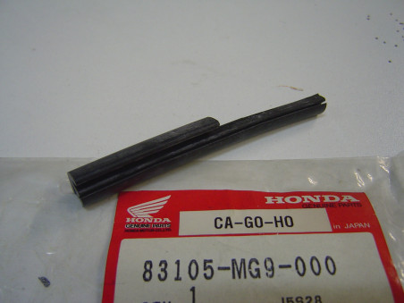 Jonc caoutchouc faux réservoir Honda GL1200 - 83105-MG9-000