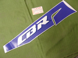 Autocollant (A) 64326-MW7-600ZC auvent central droit HONDA CBR1000FM 91