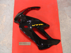 flanc de carénage gauche HONDA VTR1000 64240-MBB-000ZF 1997- 1998