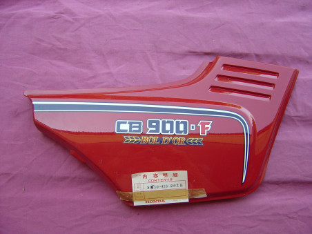 Cache latéral droit rouge Honda 900 FZ - Réf. 83630438620ZB